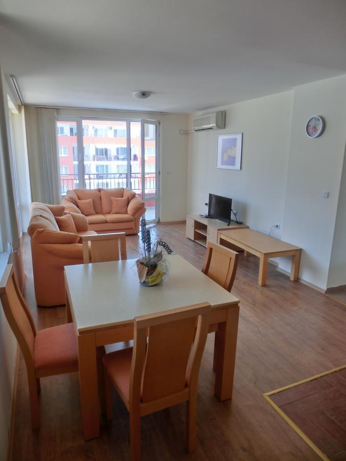 Sea View Panorama Apartment On Complex With Pools And Beach, Sveti Vlas Buitenkant foto