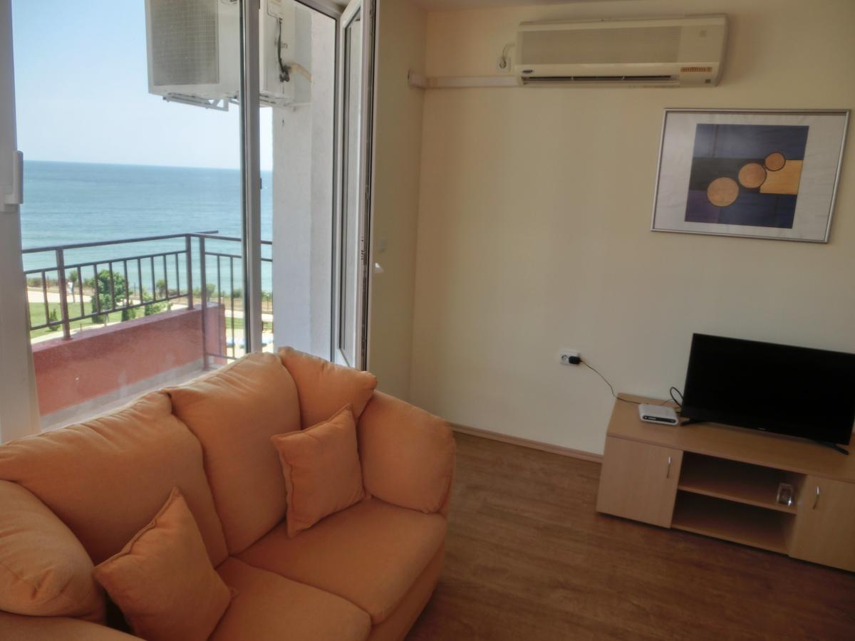 Sea View Panorama Apartment On Complex With Pools And Beach, Sveti Vlas Buitenkant foto