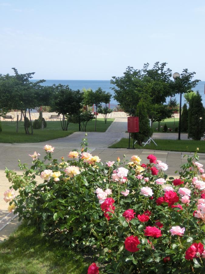 Sea View Panorama Apartment On Complex With Pools And Beach, Sveti Vlas Buitenkant foto
